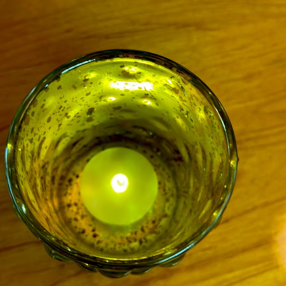 20 gold votives